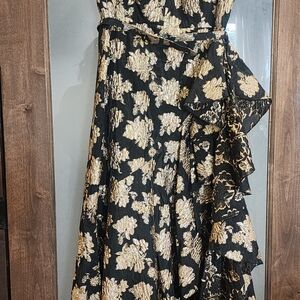 Badgley Mischka Black and Gold Floral Maxi Dress